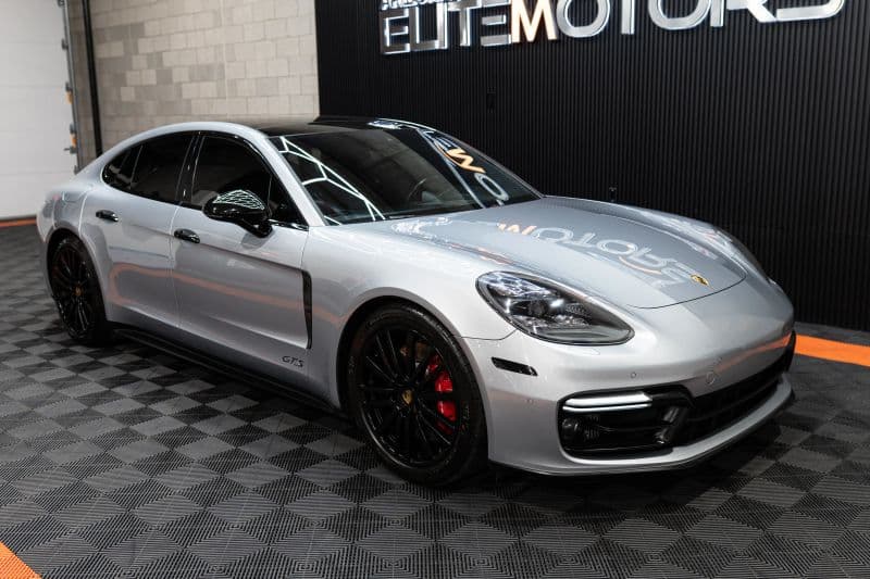 2019 Porsche Panamera photo 4 | Arizona Elite Motors Phoenix AZ